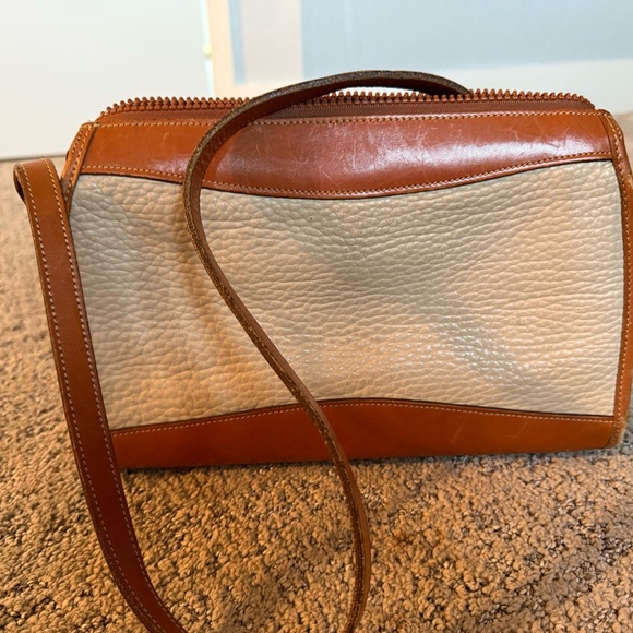 Vintage cream Dooney and Bourke crossbody - Picture 3 of 7
